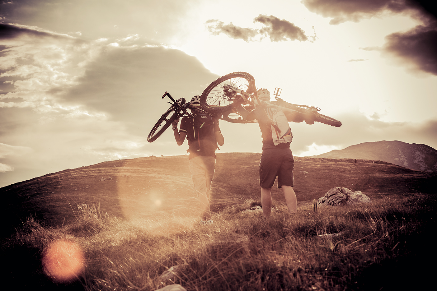 sport-lifestyle-outdoor-fahrrad-mountainbike-alpen-sport-fotograf-photography-triple2-klettern-climbing-merino-trentino-ecofriendly_020.jpg